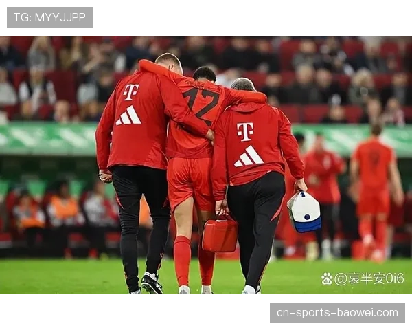 阿贾克斯高位防线遭遇挑战 对手反击效率成比赛关键